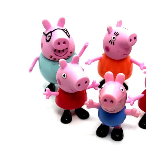 MATTEL Pepper Pig And Family 8-Piece Action Figure Collection Set - Picture 3 of 5